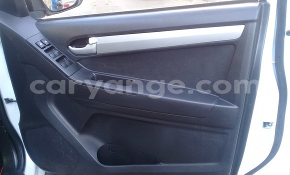 Acheter Occasion Voiture Isuzu KB Blanc à Gobabis, Omaheke Acheter Occasion Voiture Isuzu KB Blanc à Gobabis, Omaheke