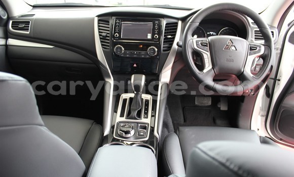 Buy Used Mitsubishi Pajero Sport White Car in Gobabis in Omaheke Buy Used Mitsubishi Pajero Sport White Car in Gobabis in Omaheke