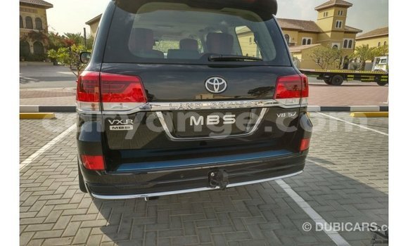 Acheter Import Voiture Toyota Land Cruiser Noir à Import - Dubai, Namibie Acheter Import Voiture Toyota Land Cruiser Noir à Import - Dubai, Namibie