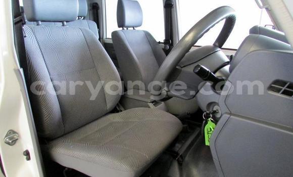 Buy Used Toyota Land Cruiser Silver Car in Gobabis in Omaheke Buy Used Toyota Land Cruiser Silver Car in Gobabis in Omaheke