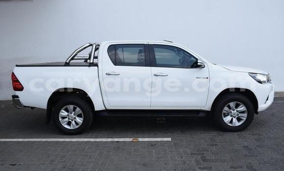 Acheter Occasion Voiture Toyota Hilux Blanc à Gobabis, Omaheke Acheter Occasion Voiture Toyota Hilux Blanc à Gobabis, Omaheke