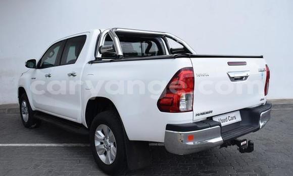 Acheter Occasion Voiture Toyota Hilux Blanc à Gobabis, Omaheke Acheter Occasion Voiture Toyota Hilux Blanc à Gobabis, Omaheke