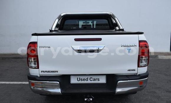 Acheter Occasion Voiture Toyota Hilux Blanc à Gobabis, Omaheke Acheter Occasion Voiture Toyota Hilux Blanc à Gobabis, Omaheke