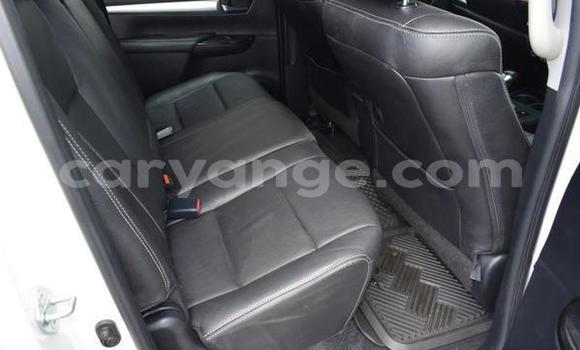 Acheter Occasion Voiture Toyota Hilux Blanc à Gobabis, Omaheke Acheter Occasion Voiture Toyota Hilux Blanc à Gobabis, Omaheke