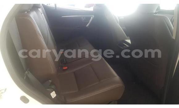 Acheter Occasion Voiture Toyota Hilux Blanc à Gobabis, Omaheke Acheter Occasion Voiture Toyota Hilux Blanc à Gobabis, Omaheke