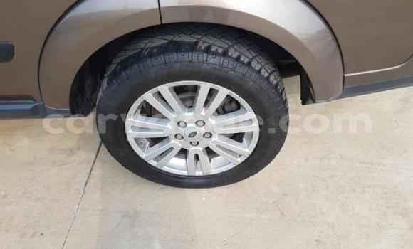 Acheter Occasion Voiture Land Rover Discovery Marron à Karasburg, Karas Acheter Occasion Voiture Land Rover Discovery Marron à Karasburg, Karas