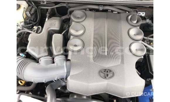 Acheter Import Voiture Toyota Land Cruiser Noir à Import - Dubai, Namibie Acheter Import Voiture Toyota Land Cruiser Noir à Import - Dubai, Namibie