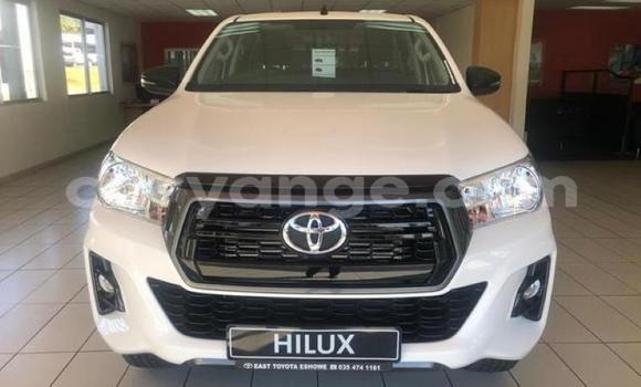 Buy Used Toyota Hilux White Car in Gobabis in Omaheke Buy Used Toyota Hilux White Car in Gobabis in Omaheke