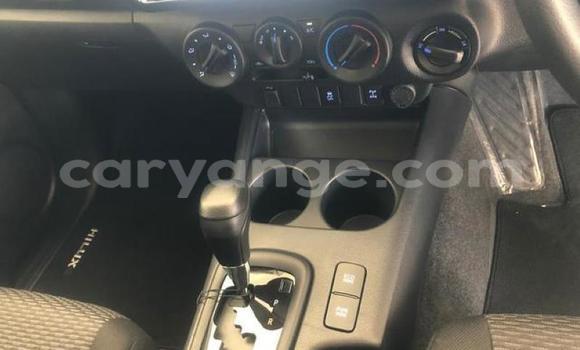 Buy Used Toyota Hilux White Car in Gobabis in Omaheke Buy Used Toyota Hilux White Car in Gobabis in Omaheke