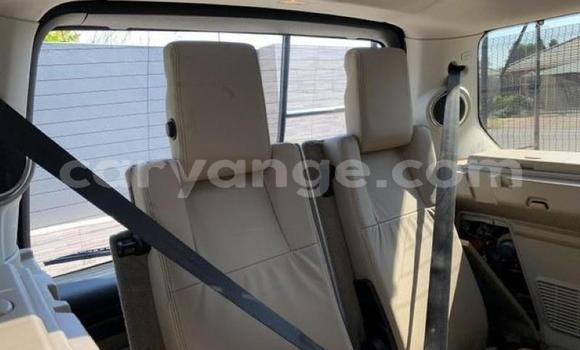 Acheter Occasion Voiture Land Rover Discovery Gris à Windhoek, Namibie Acheter Occasion Voiture Land Rover Discovery Gris à Windhoek, Namibie