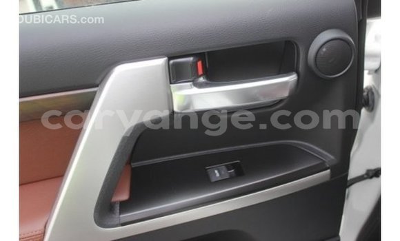 Acheter Import Voiture Toyota Land Cruiser Blanc à Import - Dubai, Namibie Acheter Import Voiture Toyota Land Cruiser Blanc à Import - Dubai, Namibie