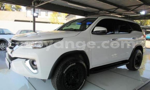Buy Used Toyota Fortuner White Car in Windhoek in Namibia Buy Used Toyota Fortuner White Car in Windhoek in Namibia