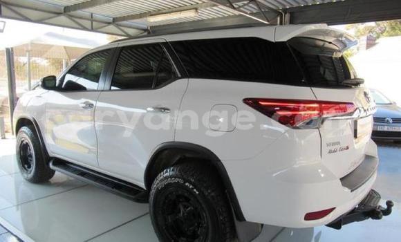 Buy Used Toyota Fortuner White Car in Windhoek in Namibia Buy Used Toyota Fortuner White Car in Windhoek in Namibia