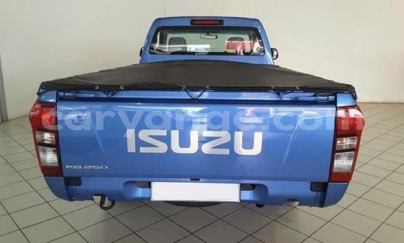 Acheter Occasion Voiture Isuzu KB Bleu à Windhoek, Namibie Acheter Occasion Voiture Isuzu KB Bleu à Windhoek, Namibie