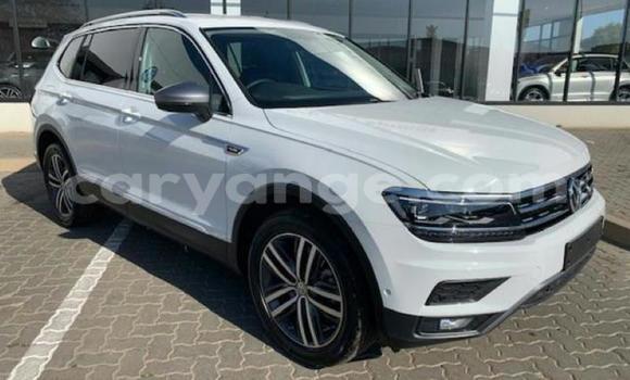 Acheter Occasion Voiture Volkswagen Tiguan Blanc à Windhoek, Namibie Acheter Occasion Voiture Volkswagen Tiguan Blanc à Windhoek, Namibie