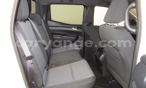 Buy Used Mercedes-Benz X-klasse Concept White Car in Windhoek in Namibia Buy Used Mercedes-Benz X-klasse Concept White Car in Windhoek in Namibia