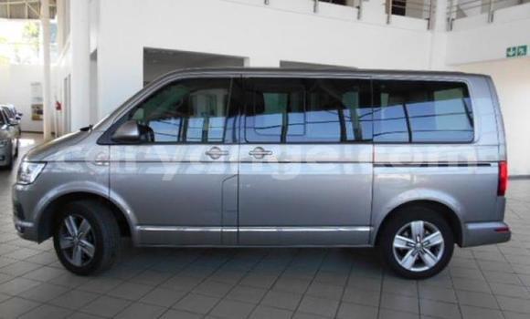 Buy Used Volkswagen Caravelle Silver Car in Warmbad in Karas Buy Used Volkswagen Caravelle Silver Car in Warmbad in Karas