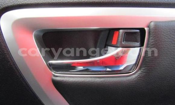 Acheter Occasion Voiture Toyota Fortuner Gris à Windhoek, Namibie Acheter Occasion Voiture Toyota Fortuner Gris à Windhoek, Namibie