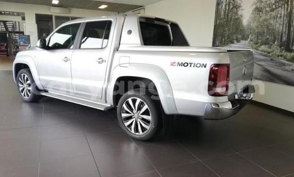 Buy Used Volkswagen Amarok White Car in Windhoek in Namibia Buy Used Volkswagen Amarok White Car in Windhoek in Namibia