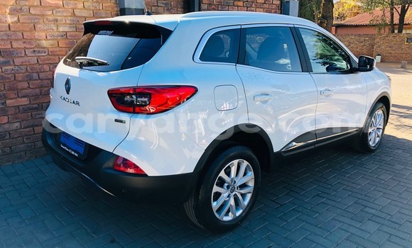 Buy Used Renault Kadjar White Car in Gobabis in Omaheke Buy Used Renault Kadjar White Car in Gobabis in Omaheke