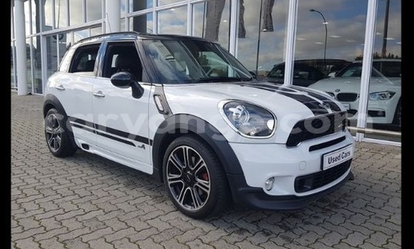 Buy Used Mini Countryman White Car in Karasburg in Karas