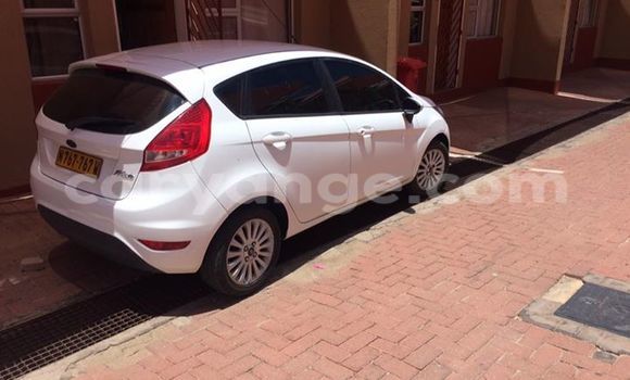 Acheter Occasion Voiture Ford Fiesta Blanc à Windhoek, Namibie Acheter Occasion Voiture Ford Fiesta Blanc à Windhoek, Namibie