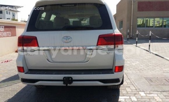 Buy Import Toyota Land Cruiser White Car in Import - Dubai in Namibia Buy Import Toyota Land Cruiser White Car in Import - Dubai in Namibia