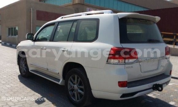 Buy Import Toyota Land Cruiser White Car in Import - Dubai in Namibia Buy Import Toyota Land Cruiser White Car in Import - Dubai in Namibia