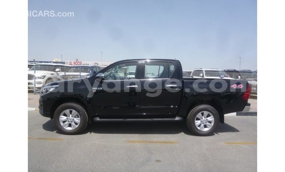 Acheter Import Voiture Toyota Hilux Noir à Import - Dubai, Namibie Acheter Import Voiture Toyota Hilux Noir à Import - Dubai, Namibie