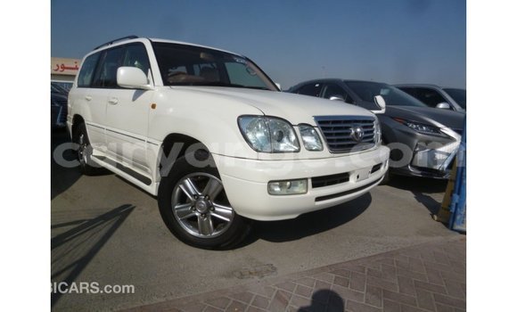 Acheter Import Voiture Toyota Land Cruiser Blanc à Import - Dubai, Namibie Acheter Import Voiture Toyota Land Cruiser Blanc à Import - Dubai, Namibie
