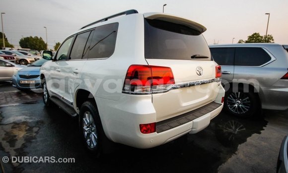 Buy Import Toyota Land Cruiser White Car in Import - Dubai in Namibia Buy Import Toyota Land Cruiser White Car in Import - Dubai in Namibia