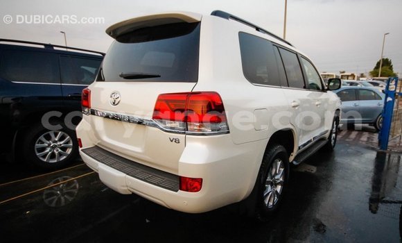 Buy Import Toyota Land Cruiser White Car in Import - Dubai in Namibia Buy Import Toyota Land Cruiser White Car in Import - Dubai in Namibia