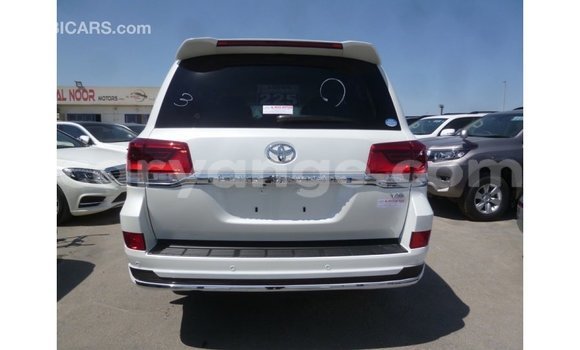 Buy Import Toyota Land Cruiser White Car in Import - Dubai in Namibia Buy Import Toyota Land Cruiser White Car in Import - Dubai in Namibia