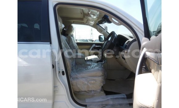 Buy Import Toyota Land Cruiser White Car in Import - Dubai in Namibia Buy Import Toyota Land Cruiser White Car in Import - Dubai in Namibia