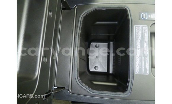 Acheter Import Voiture Toyota Land Cruiser Noir à Import - Dubai, Namibie Acheter Import Voiture Toyota Land Cruiser Noir à Import - Dubai, Namibie