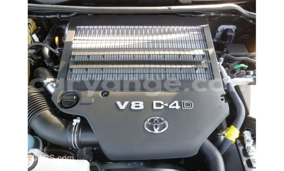 Acheter Import Voiture Toyota Land Cruiser Noir à Import - Dubai, Namibie Acheter Import Voiture Toyota Land Cruiser Noir à Import - Dubai, Namibie