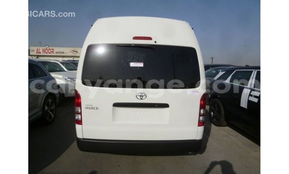 Acheter Import Voiture Toyota 4Runner Blanc à Import - Dubai, Namibie Acheter Import Voiture Toyota 4Runner Blanc à Import - Dubai, Namibie