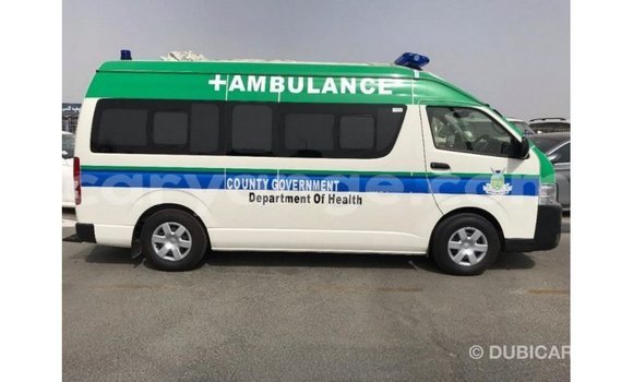 Acheter Import Voiture Toyota 4Runner Blanc à Import - Dubai, Namibie Acheter Import Voiture Toyota 4Runner Blanc à Import - Dubai, Namibie