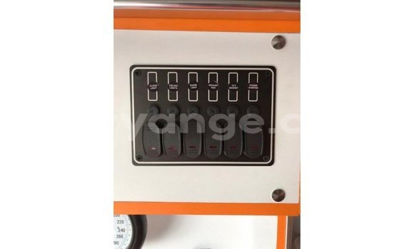 Acheter Import Voiture Toyota 4Runner Blanc à Import - Dubai, Namibie Acheter Import Voiture Toyota 4Runner Blanc à Import - Dubai, Namibie