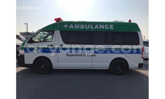 Buy Import Toyota 4Runner White Car in Import - Dubai in Namibia Buy Import Toyota 4Runner White Car in Import - Dubai in Namibia