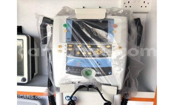 Buy Import Toyota 4Runner White Car in Import - Dubai in Namibia Buy Import Toyota 4Runner White Car in Import - Dubai in Namibia