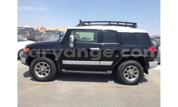 Acheter Import Voiture Toyota FJ Cruiser Noir à Import - Dubai, Namibie Acheter Import Voiture Toyota FJ Cruiser Noir à Import - Dubai, Namibie