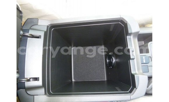 Acheter Import Voiture Toyota Prado Noir à Import - Dubai, Namibie Acheter Import Voiture Toyota Prado Noir à Import - Dubai, Namibie