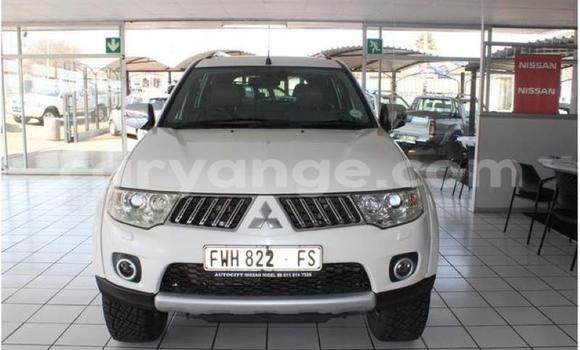 Buy Used Mitsubishi Pajero Sport White Car in Windhoek in Namibia Buy Used Mitsubishi Pajero Sport White Car in Windhoek in Namibia