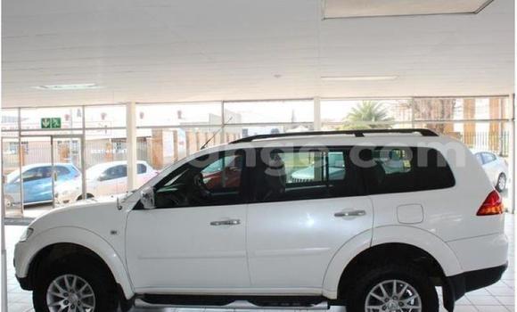Buy Used Mitsubishi Pajero Sport White Car in Windhoek in Namibia Buy Used Mitsubishi Pajero Sport White Car in Windhoek in Namibia