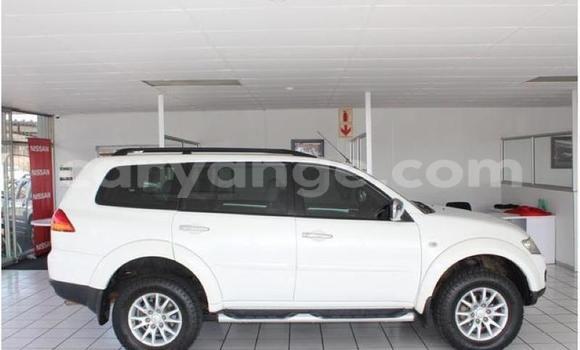 Buy Used Mitsubishi Pajero Sport White Car in Windhoek in Namibia Buy Used Mitsubishi Pajero Sport White Car in Windhoek in Namibia