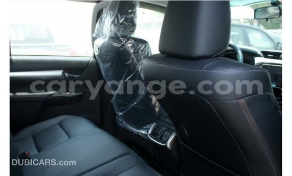 Acheter Import Voiture Toyota Hilux Autre à Import - Dubai, Namibie Acheter Import Voiture Toyota Hilux Autre à Import - Dubai, Namibie