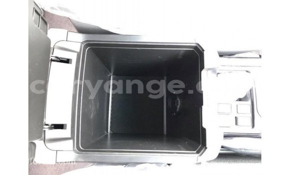 Acheter Import Voiture Toyota Prado Noir à Import - Dubai, Namibie Acheter Import Voiture Toyota Prado Noir à Import - Dubai, Namibie