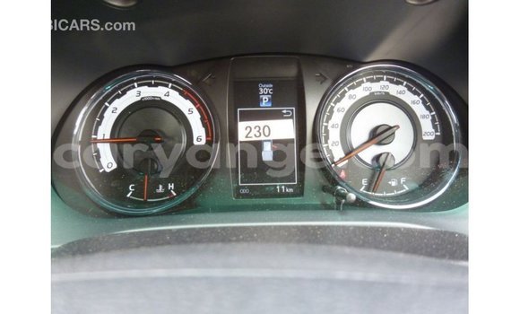 Acheter Import Voiture Toyota Hilux Blanc à Import - Dubai, Namibie Acheter Import Voiture Toyota Hilux Blanc à Import - Dubai, Namibie