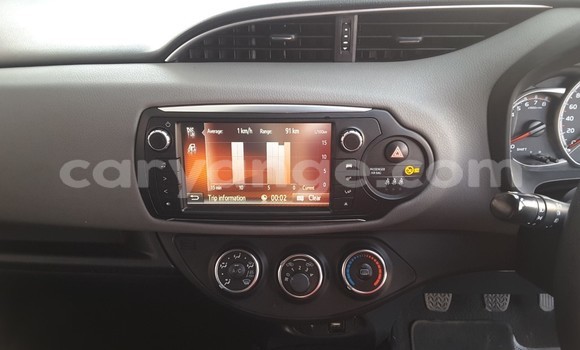 Acheter Occasion Voiture Toyota Yaris Blanc à Windhoek, Namibie Acheter Occasion Voiture Toyota Yaris Blanc à Windhoek, Namibie